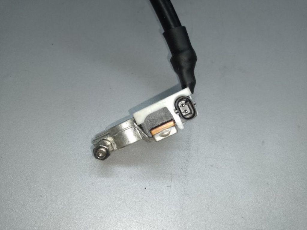 8R0 915 181 C | Клемма аккумулятора AUDI Q5 08-16 - Фото 2