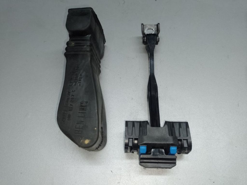 8R0 837 249 F | Обмежувач дверей передн. AUDI Q5 08-16 - Фото 2