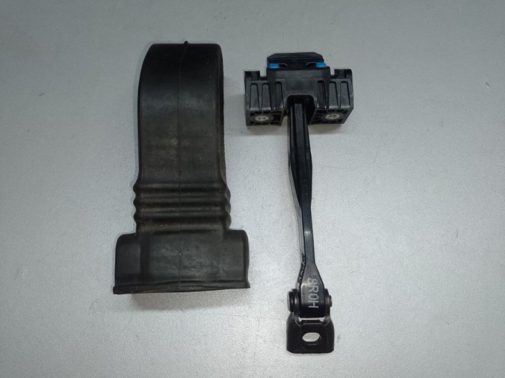 8R0 839 249 F | Ограничитель двери задн. AUDI Q5 08-16