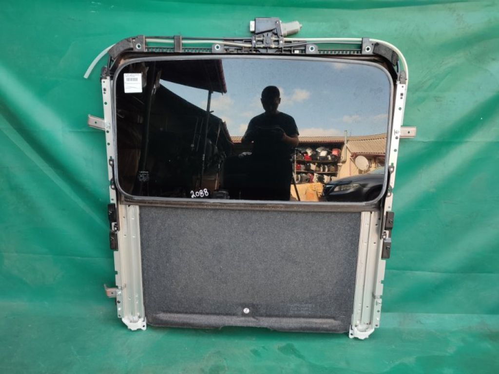 63201-48130 | Люк LEXUS RX350/450 09-15