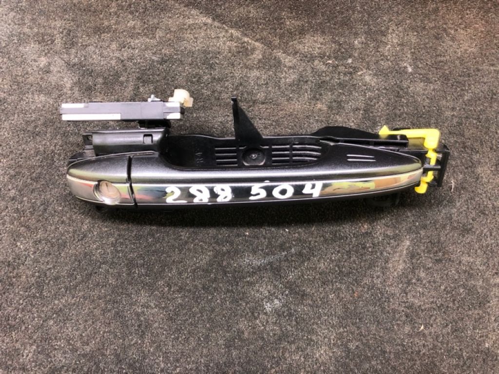 69210-74030-A0 | Ручка двери наружная передн. прав. TOYOTA PRIUS PLUS 11-14