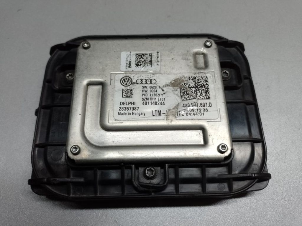 4G0 907 697 D | Блок розпалювання LED AUDI Q5 08-16