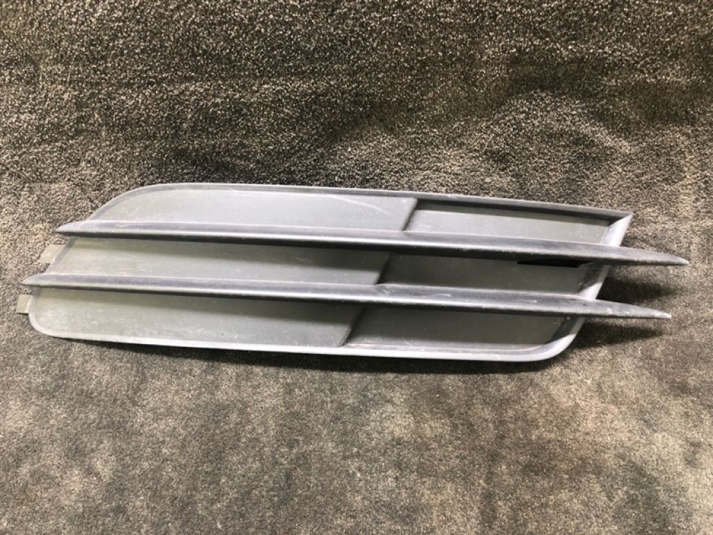 4G0 807 682 F 9B9 | Накладка бампера передн. прав. AUDI A6 (C7) 11-18