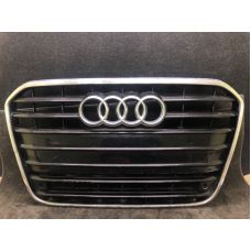 Решітка радіатора AUDI A6 (C7) 11-18