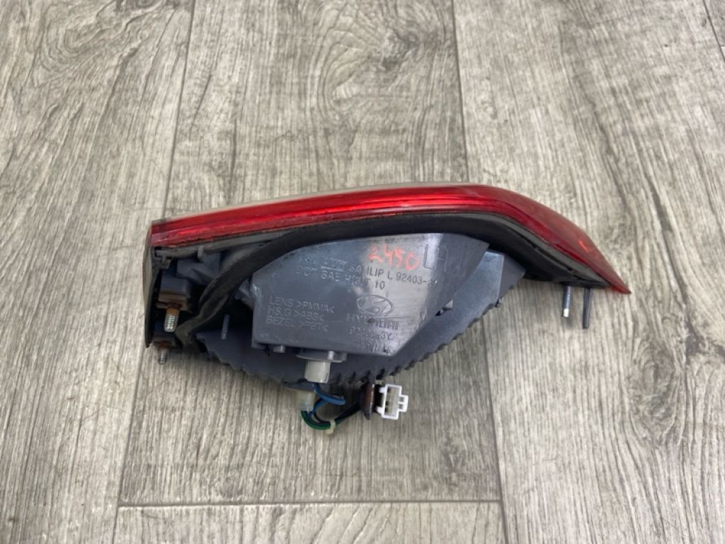 92403-3Y000 | Фонарь внутренний лев. HYUNDAI ELANTRA MD 10-15 - Фото 3