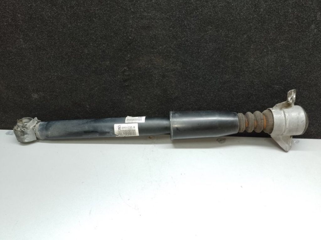 8R0 513 035 R | Амортизатор задн. AUDI Q5 08-16