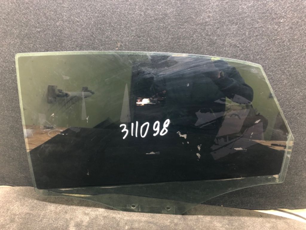 8V5 845 205 | Скло дверей задн. лів. AUDI A3 (8V) 12–17