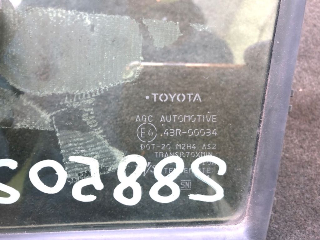 68125-47010 | Скло дверей глухе передн. прав. TOYOTA PRIUS 16- - Фото 3