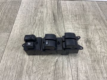 Блок управления стеклоподъемниками лев. MITSUBISHI LANCER X 10 07-15