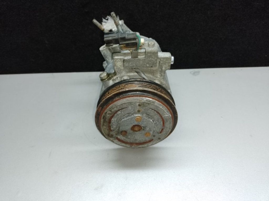 GR3Z-19703-H | Компрессор кондиционера FORD MUSTANG 15- - Фото 4