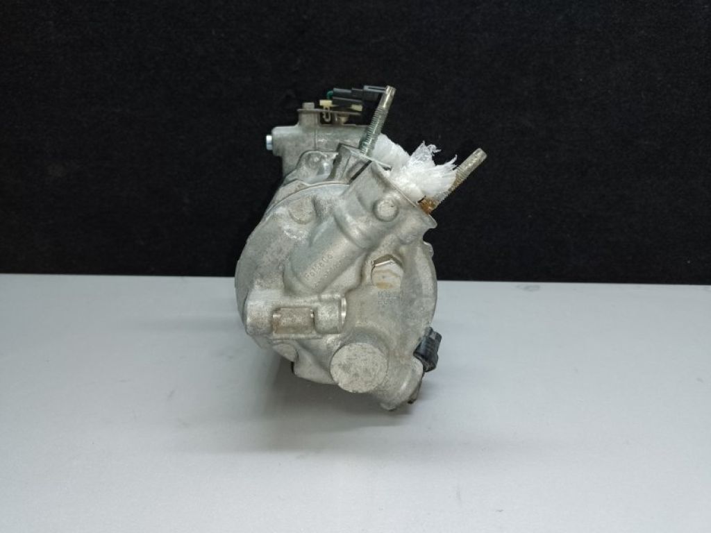 GR3Z-19703-H | Компрессор кондиционера FORD MUSTANG 15- - Фото 6