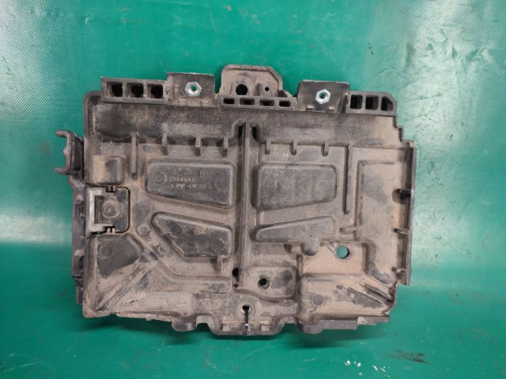 37150-F2100 | Полиця акумулятора HYUNDAI ELANTRA AD 16- - Фото 3