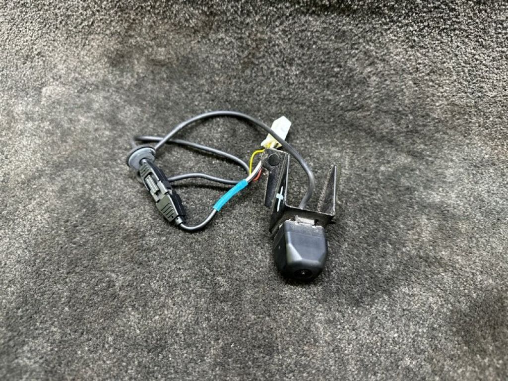 Камера заднього виду TOYOTA PRIUS PLUS 11-14