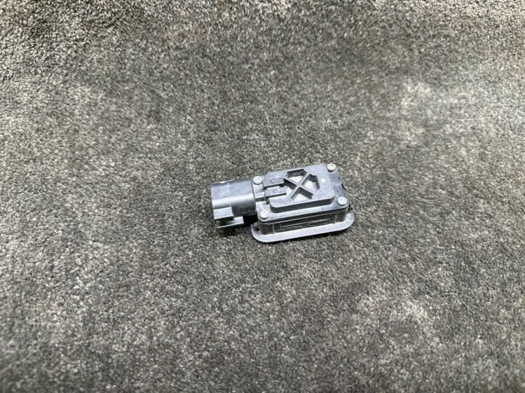 1L2Z-14018-AC | Кнопка открывания багажника наружная FORD ECOSPORT 18-22 - Фото 2