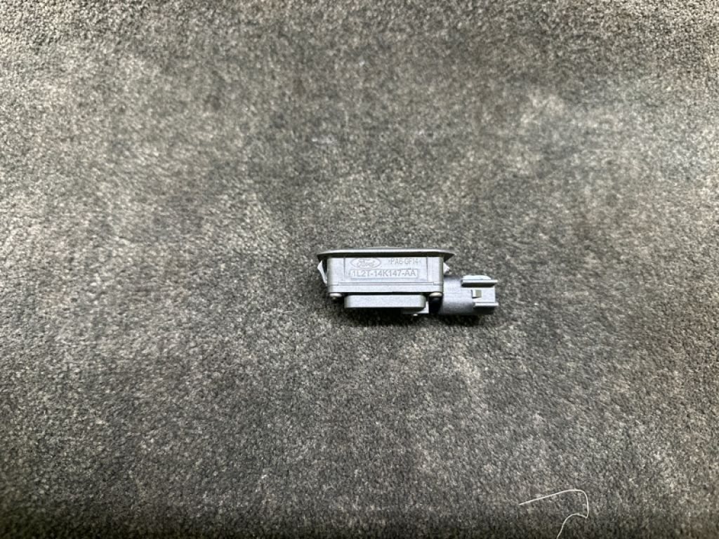 1L2Z-14018-AC | Кнопка открывания багажника наружная FORD ECOSPORT 18-22 - Фото 3