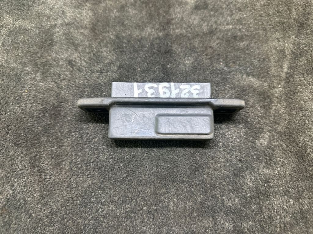 84840-28030 | Кнопка відкриття багажника зовнішня TOYOTA PRIUS PLUS 11-14