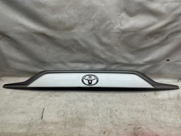 Панель подсветки номера TOYOTA RAV4 18-