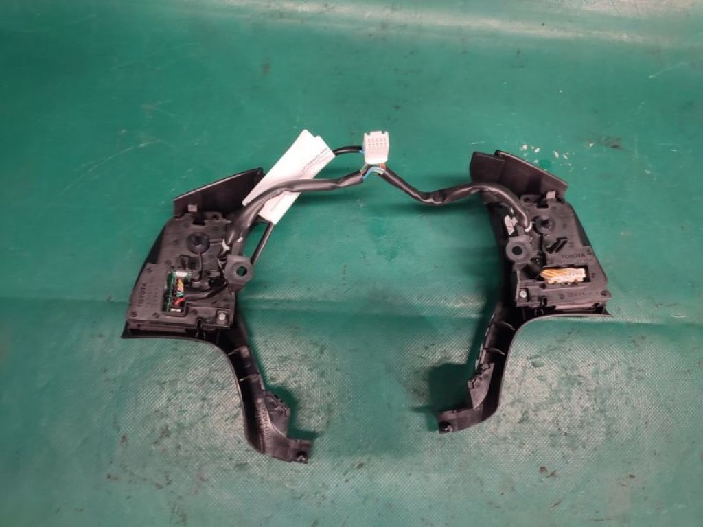 84250-48220-C0 | Кнопки на руль LEXUS RX350/450 09-15 - Фото 3