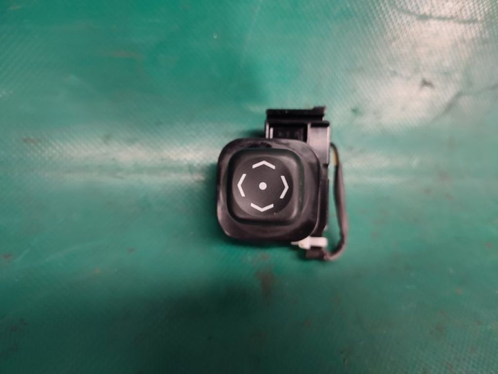 89235-30120 | Кнопка регулировки рулевой колонки LEXUS RX350/450 09-15