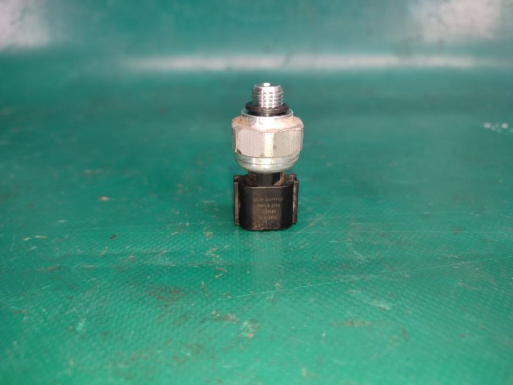 97721-3K000 | Датчик тиску кондиціонера HYUNDAI ELANTRA AD 16-