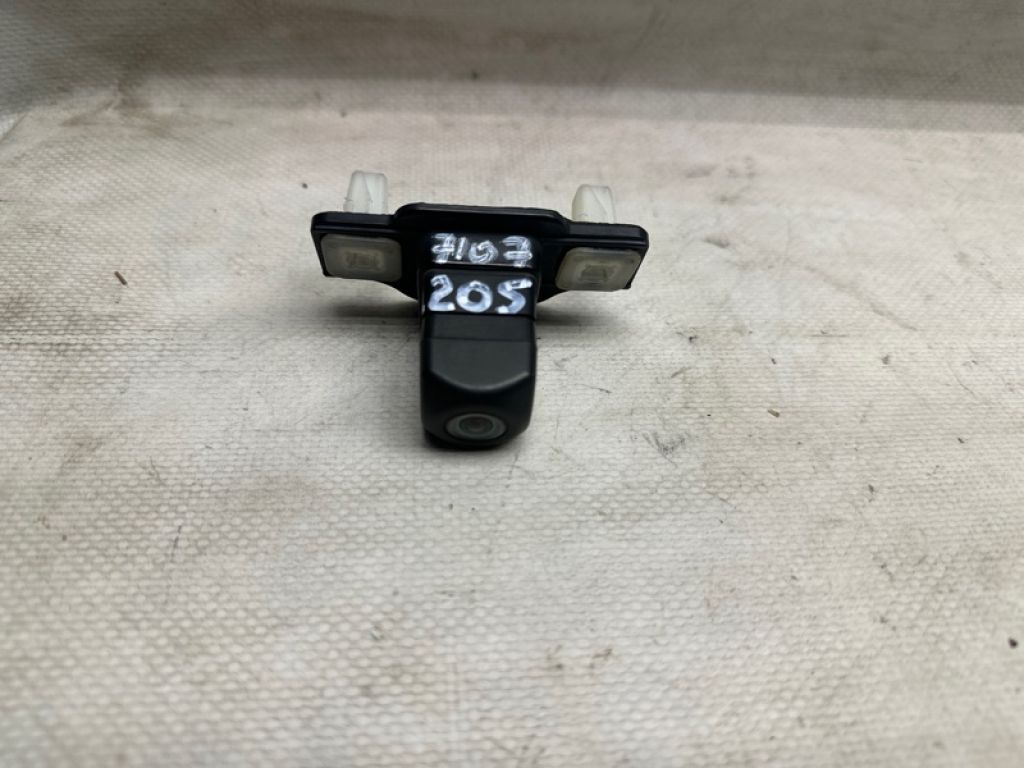 86790-47070 | Камера заднего вида TOYOTA PRIUS 16-