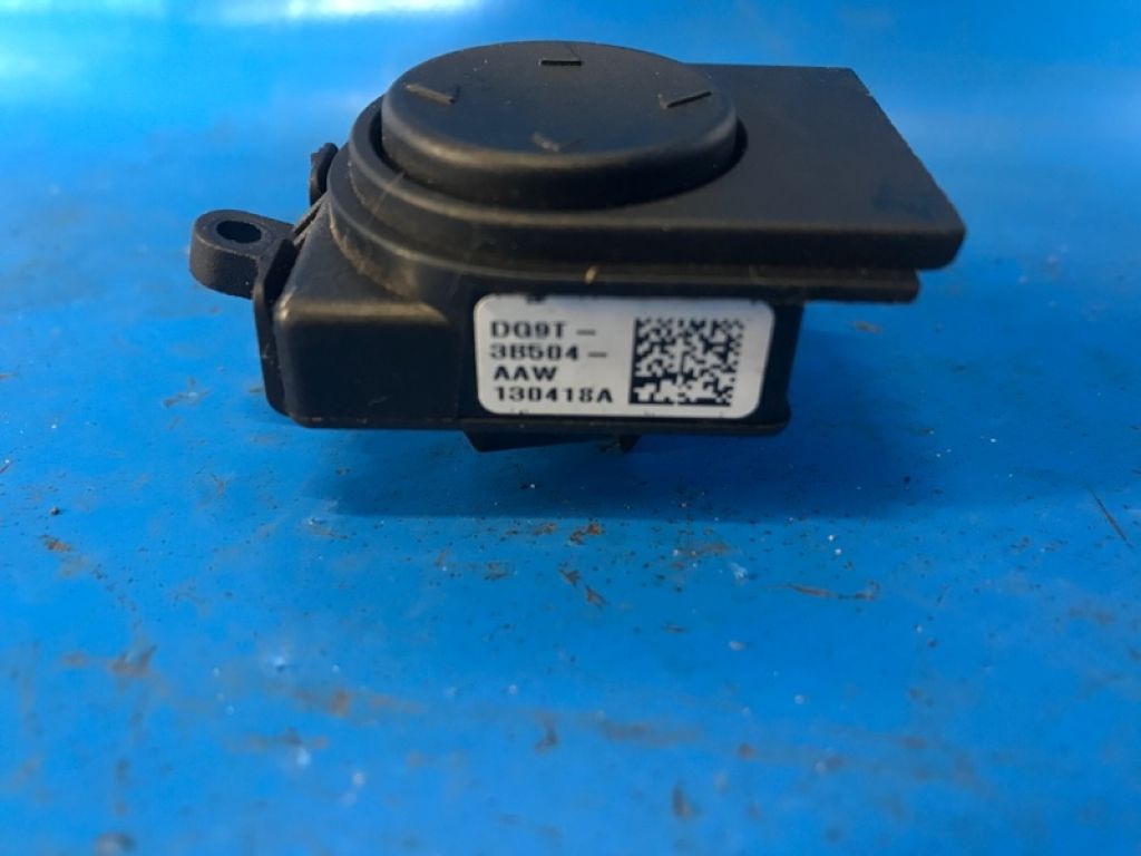 DG9Z-3B504-AA | Кнопка регулювання кермової колонки LINCOLN MKZ 13-20 - Фото 3