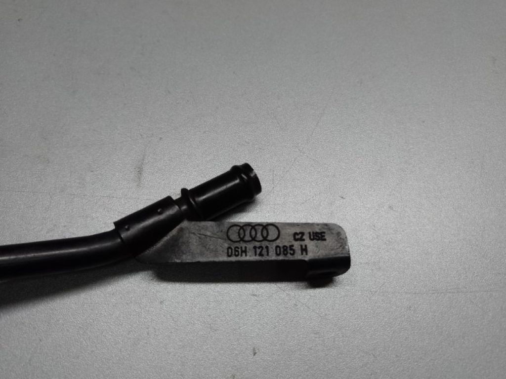 06H 121 085 H | Трубка охолодження турбіни AUDI Q5 08-16 - Фото 2