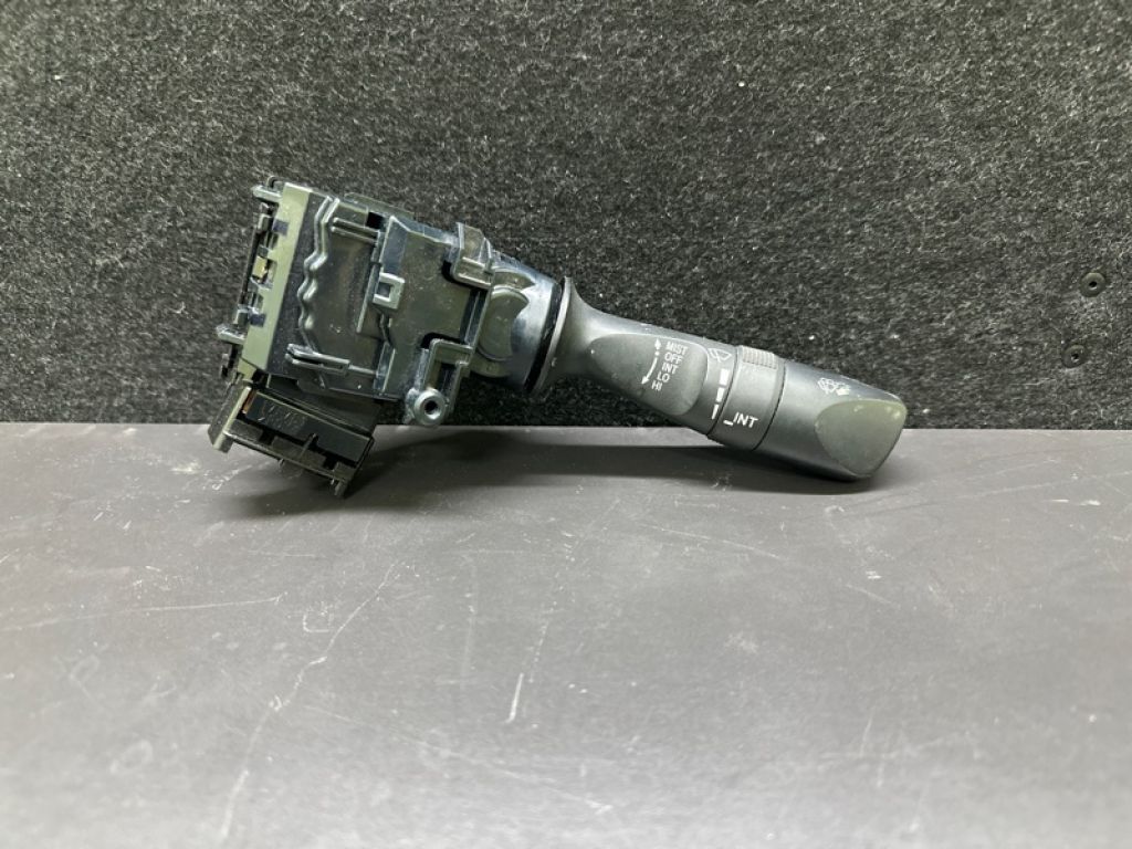84652-06340 | Подрулевой переключатель прав. TOYOTA CAMRY 55 14-17