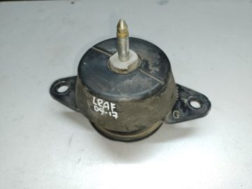 Подушка двигуна NISSAN LEAF 10-17