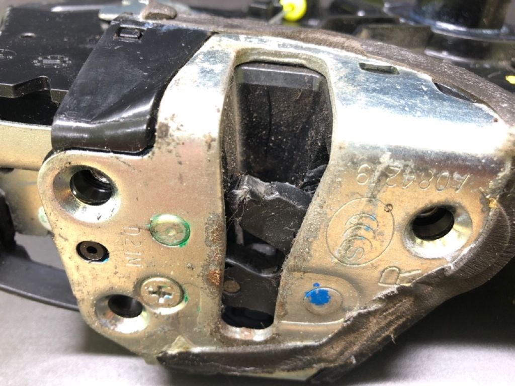 69030-0C050 | Замок двери передн. прав. TOYOTA CAMRY 55 14-17 - Фото 5