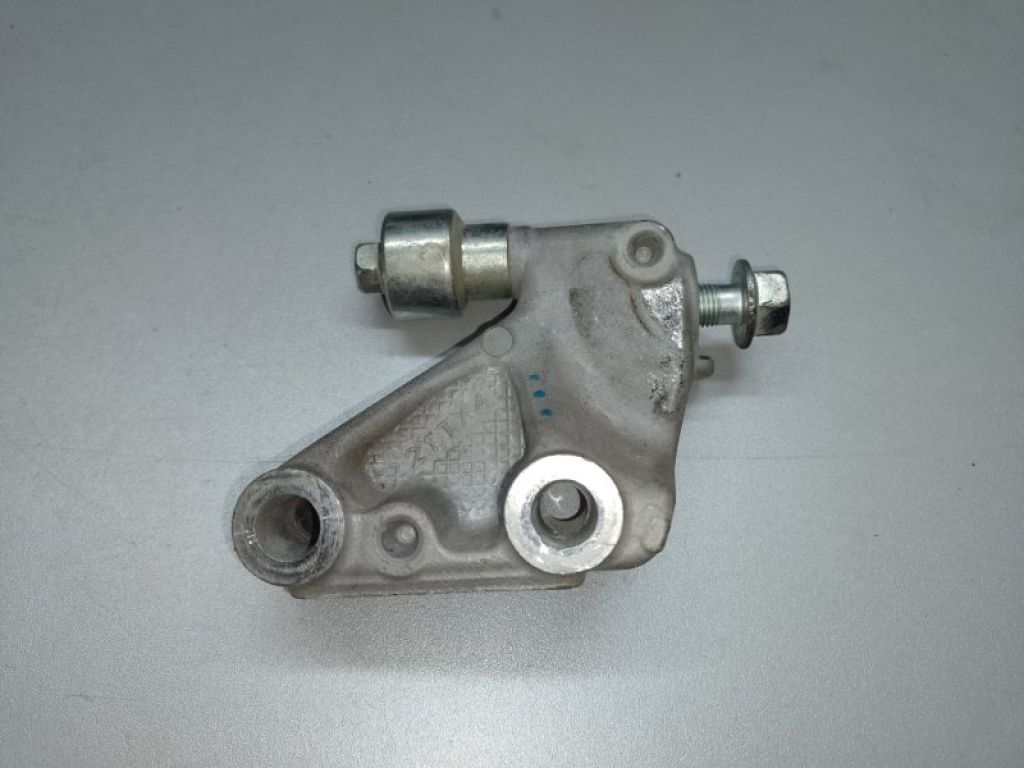 50620-TX4-A00 | Кронштейн двигателя прав. ACURA RDX 12-19