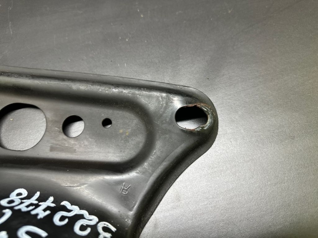 51035-33011 | Крепление балки подвески передн. прав. LEXUS ES300 ES330 01-06 - Фото 3