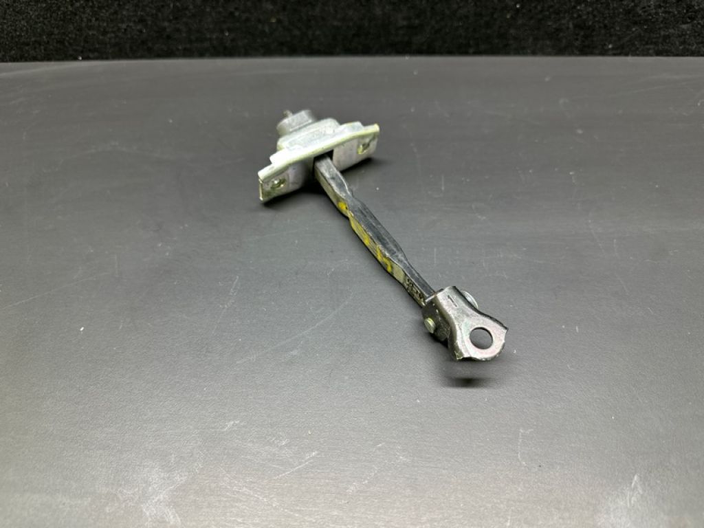 68630-33060 | Ограничитель двери задн. прав. LEXUS ES300 ES330 01-06 - Фото 3