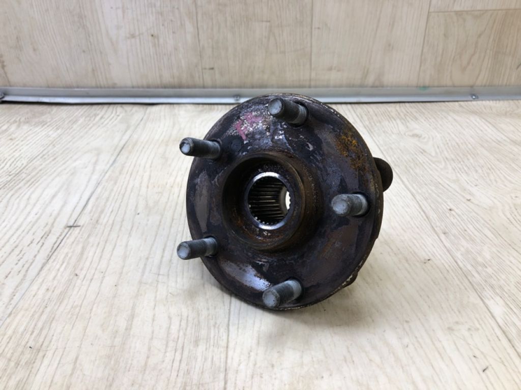 4355042020 | Маточина колеса передн. TOYOTA RAV4 13-19