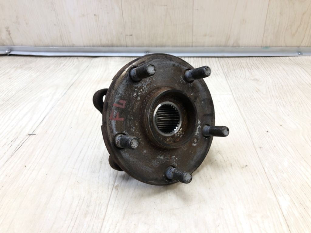 4355042020 | Маточина колеса передн. TOYOTA RAV4 13-19