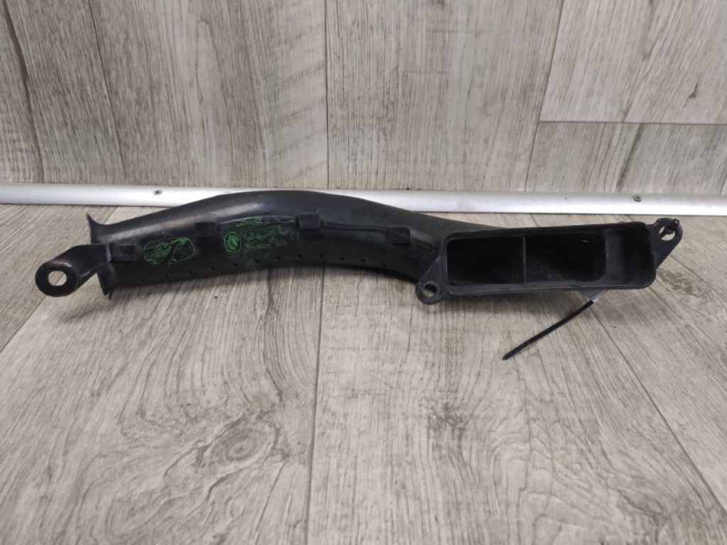 CP9Z-9A624-B | Воздухозаборник FORD FOCUS 10-18 - Фото 4