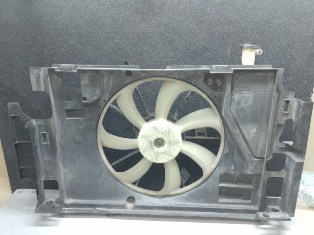 16711-21150 | Дифузор вентилятора основного радіатора TOYOTA PRIUS C/AQUA 11-14