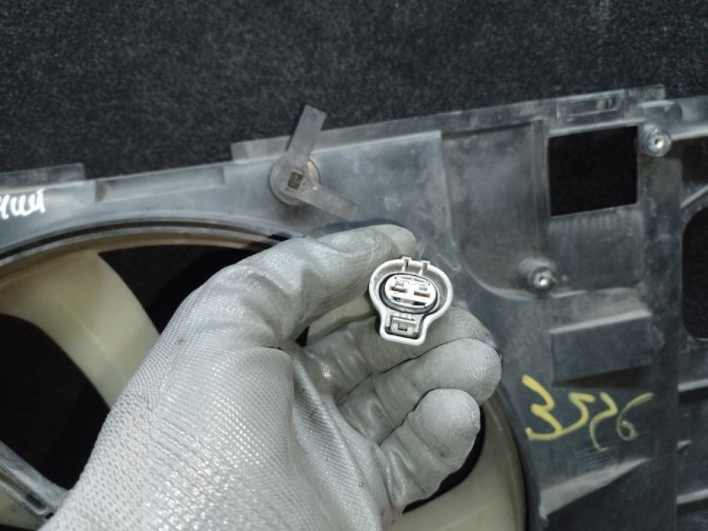 16711-21150 | Дифузор вентилятора основного радіатора TOYOTA PRIUS C/AQUA 11-14 - Фото 3