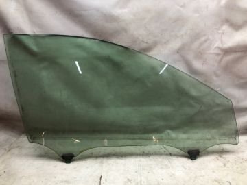 Стекло двери передн. прав. TOYOTA CAMRY 40 06-11