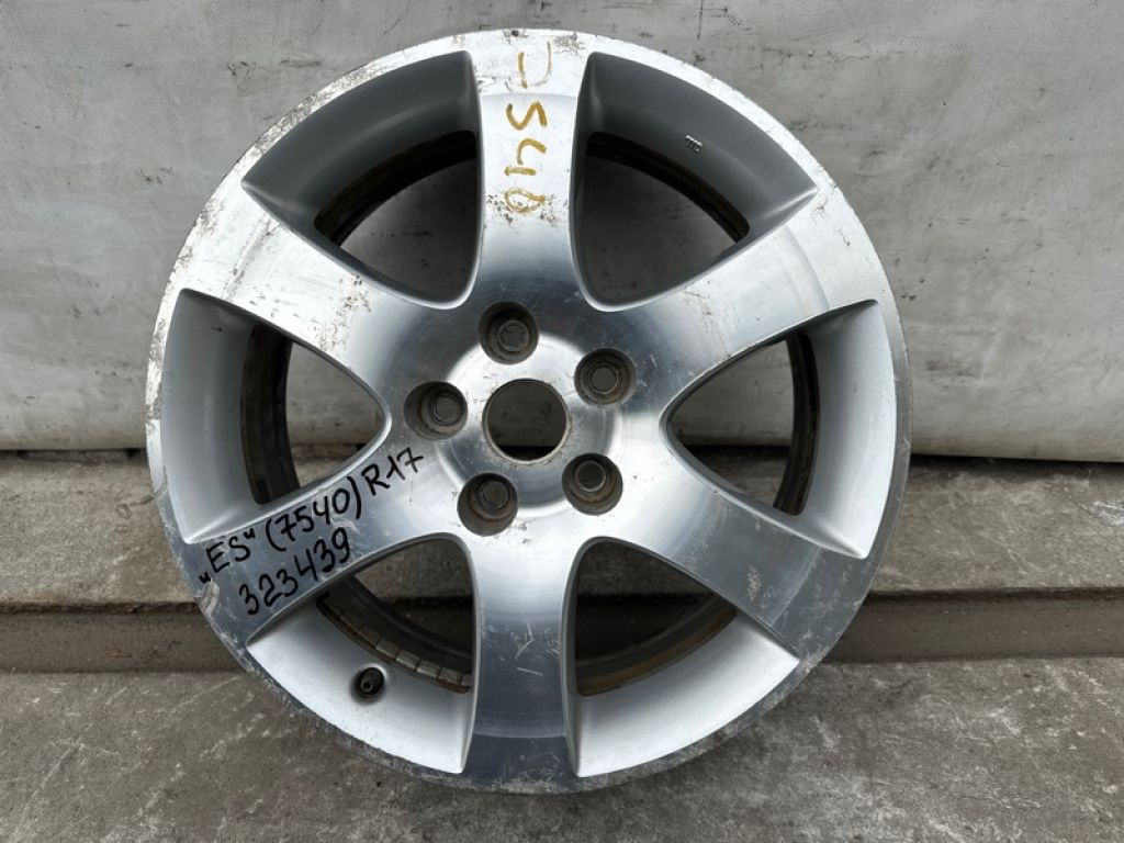 40300-ZM71A | Диск R17 NISSAN QUEST (V42) 03-09