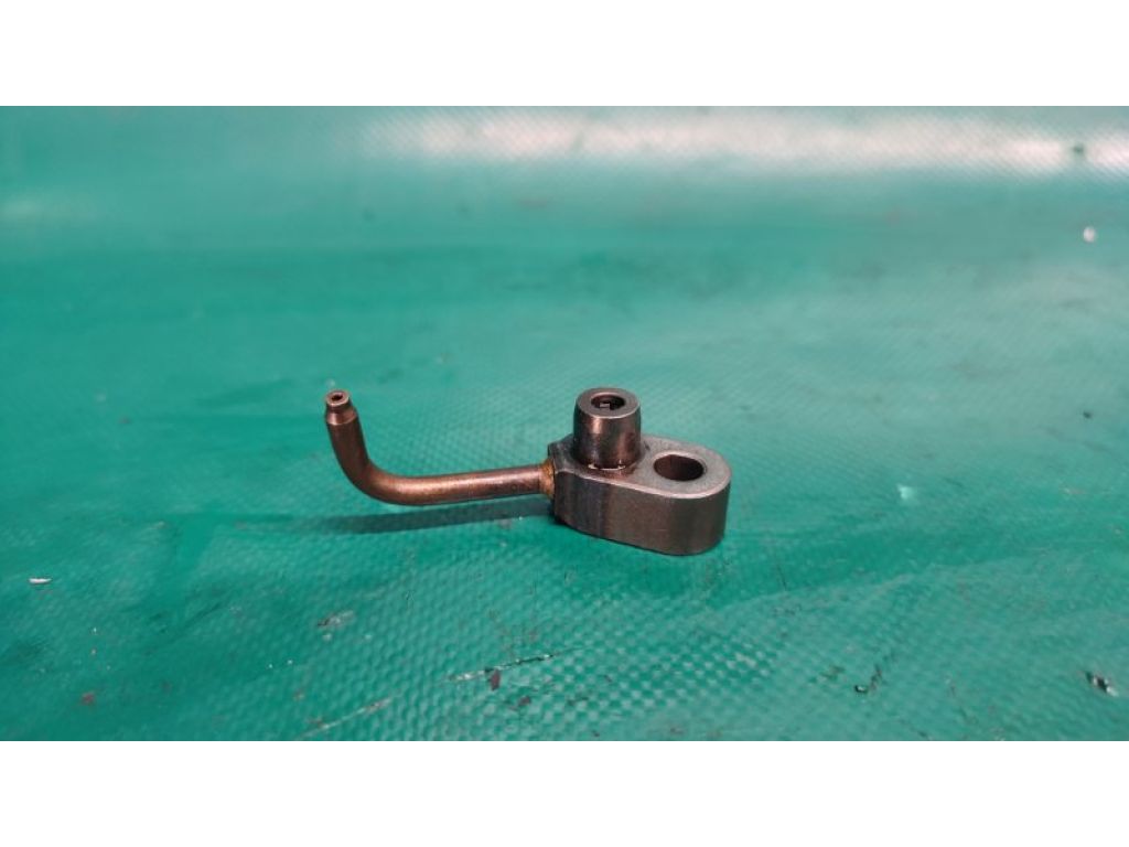 PE01-10-580 | Форсунка масляная MAZDA 3 BM 13-19