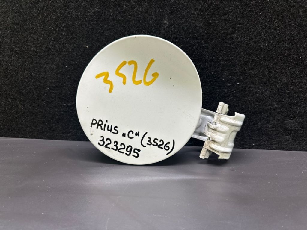 77350-52190 | Лючок топливного бака TOYOTA PRIUS C/AQUA 11-14