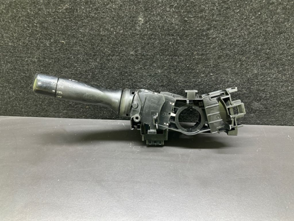 84140-47151 | Подрулевой переключатель лев. TOYOTA PRIUS C/AQUA 11-14