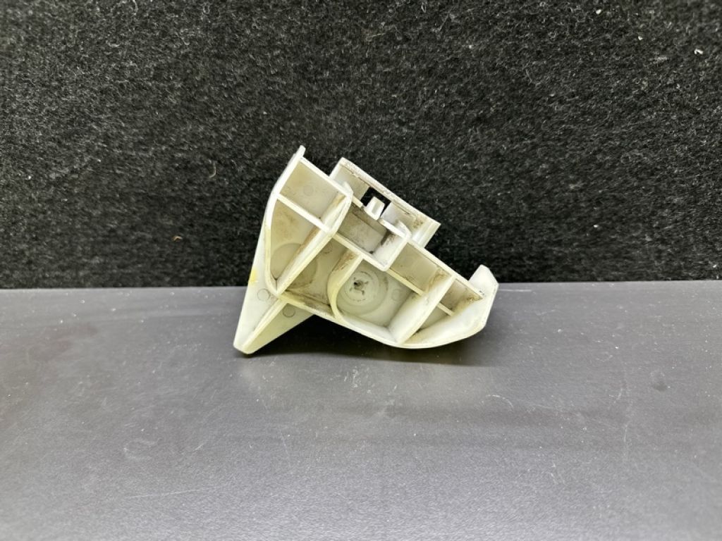 52563-52031 | Кронштейн заднего бампера лев. TOYOTA PRIUS C/AQUA 11-14