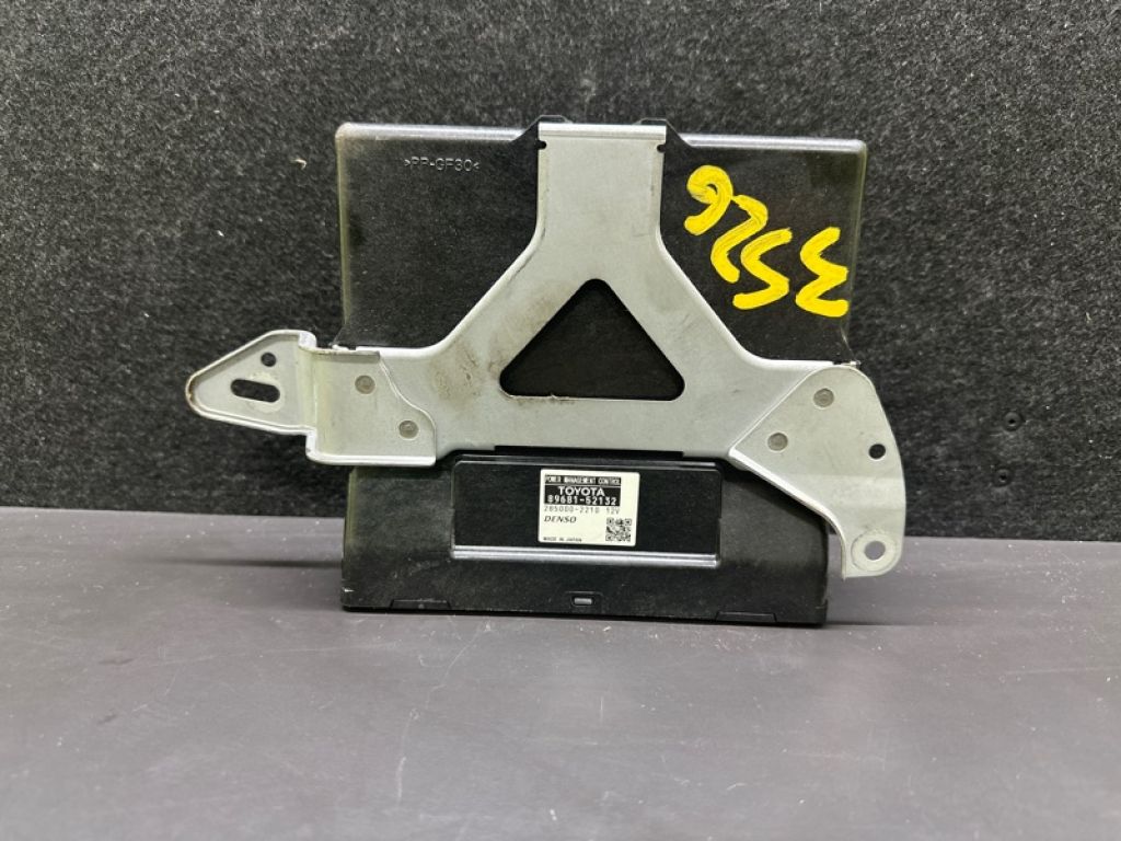 89690-52122 | Блок электронный TOYOTA PRIUS C/AQUA 11-14