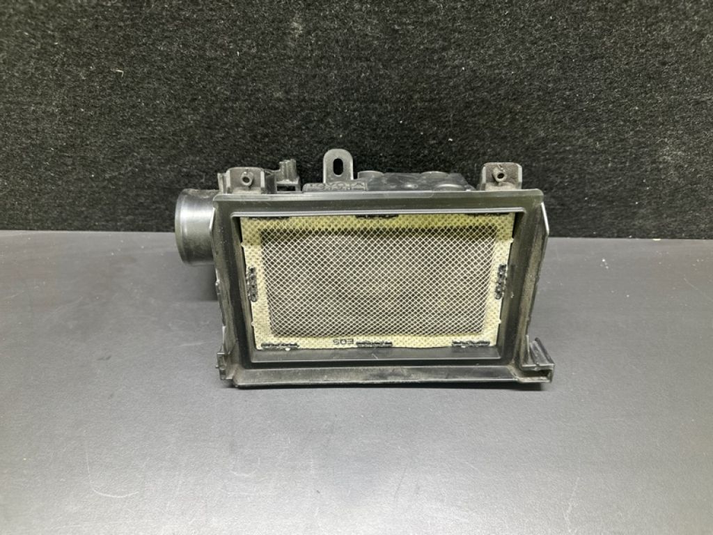 17735-21080 | Крышка корпуса воздушного фильтра TOYOTA PRIUS C/AQUA 11-14 - Фото 4