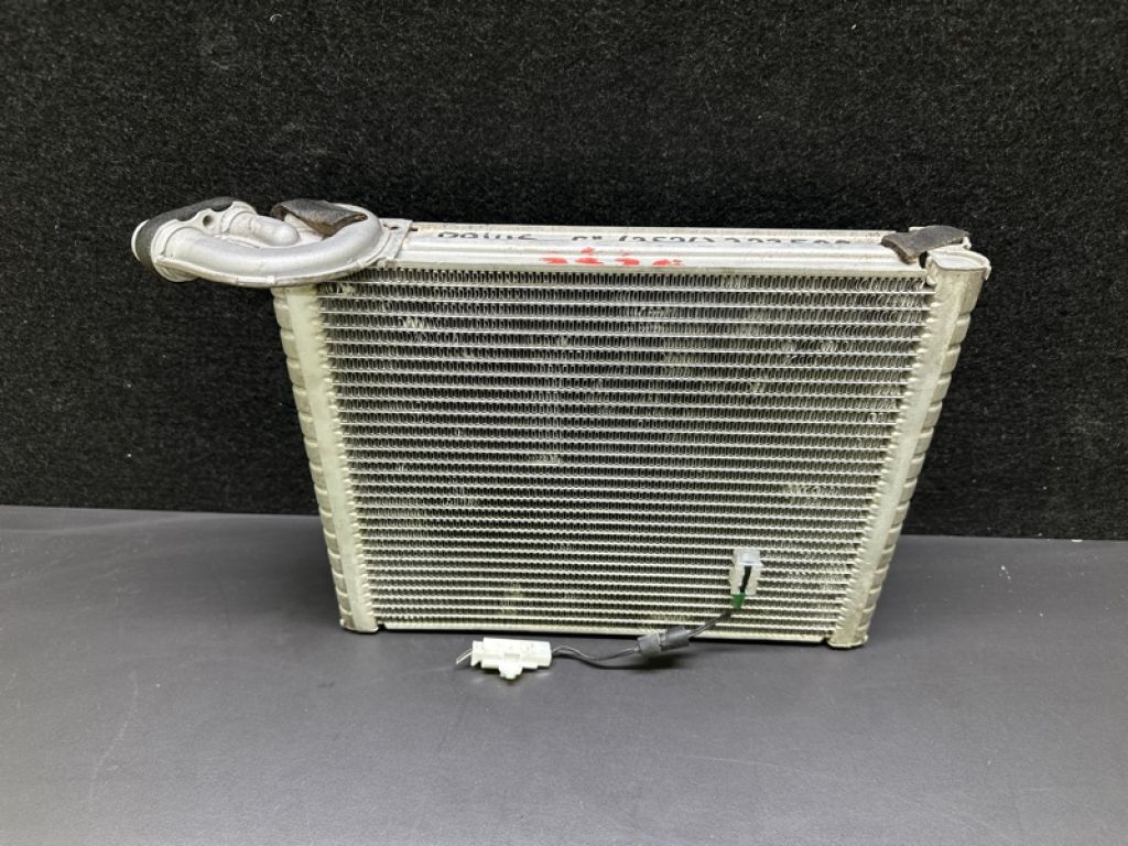 88501-52120 | Випарник кондиціонера TOYOTA PRIUS C/AQUA 11-14
