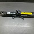 09111-12230 | Домкрат TOYOTA PRIUS C/AQUA 11-14 - Прев'ю 2