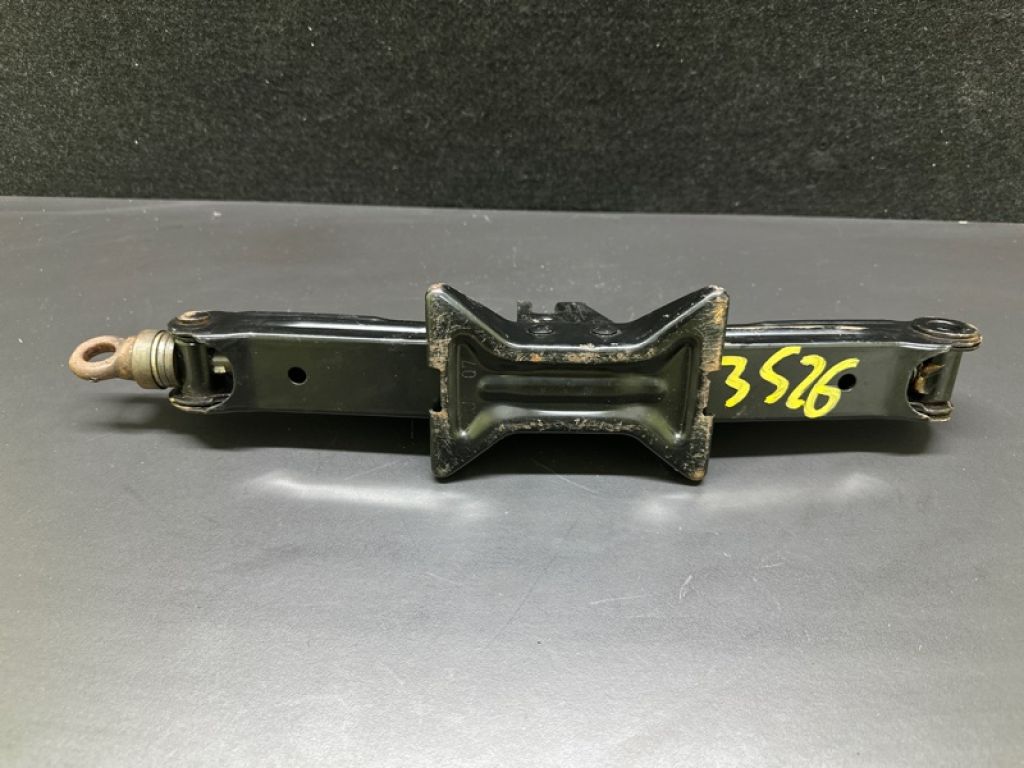 09111-12230 | Домкрат TOYOTA PRIUS C/AQUA 11-14 - Фото 3