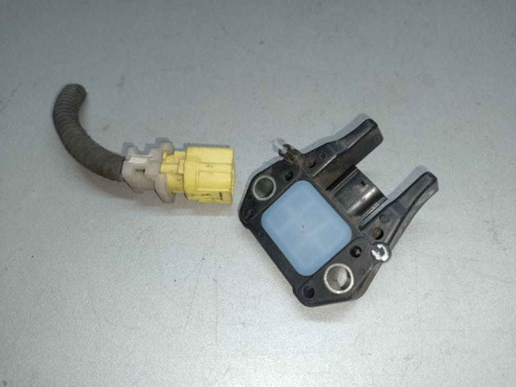 89173-39385 | Датчик удара передн. LEXUS LS460 06-12 - Фото 2